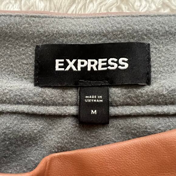 Express Women’s Brown Vegan Leather Tiered Mini Skirt Size Medium - Picture 3 of 7
